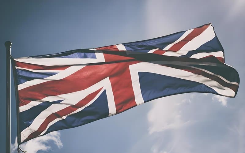 11.25  英国