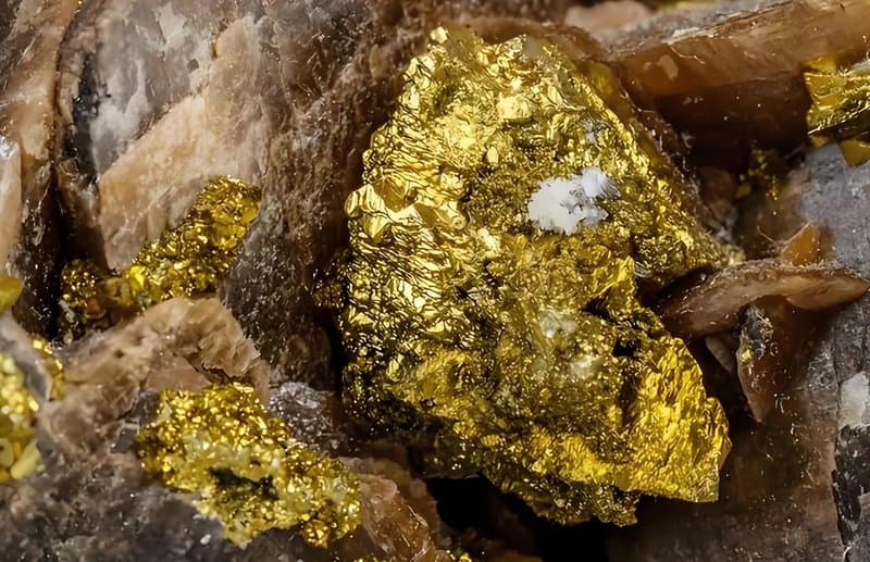 11.22 Gold